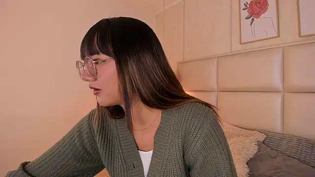 Aily Yozuko online show from March 18, 2:58 am