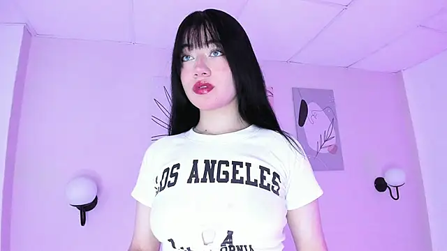 GENNESIS LOVE online show from December 31, 1:15 am