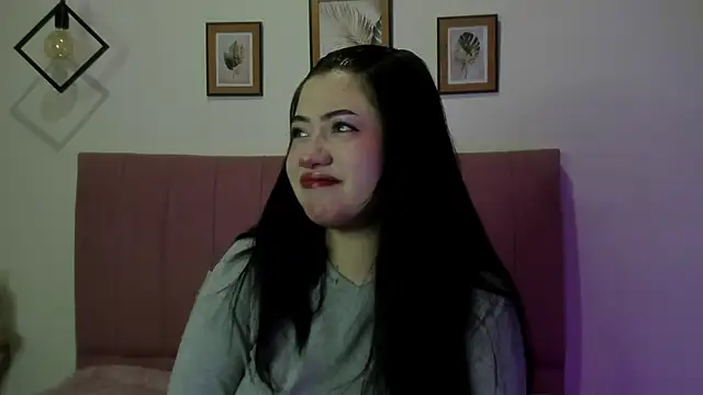 GENNESIS LOVE online show from November 5, 3:28 am