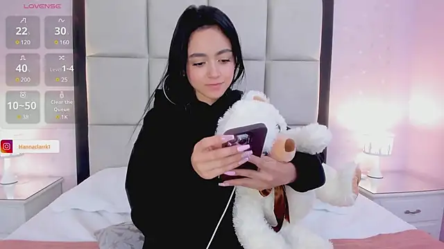 HannaClarrk  online show from December 24, 3:05 pm