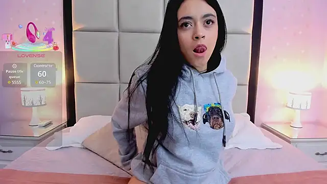 HannaClarrk  online show from March 5, 11:38 am