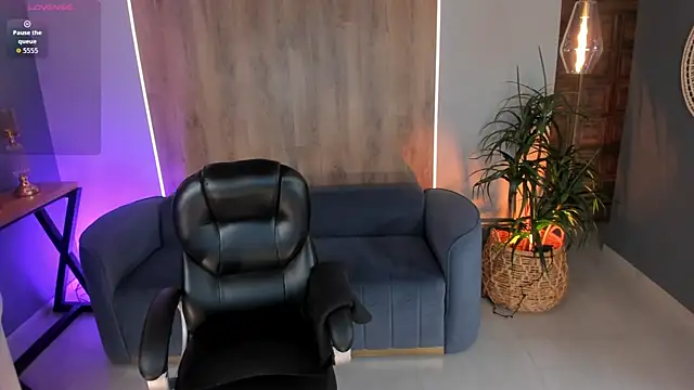Snapshot of AngelicaVega chatting on May 17, 5:09 pm AngelicaVega online show from May 17, 5:09 pm