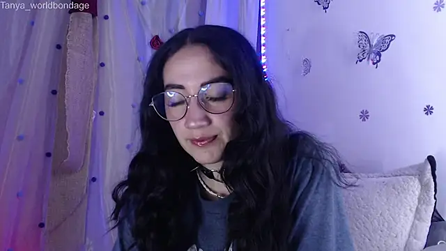 Snapshot of Tanya_WorldBondage chatting on July 5, 12:39 am Tanya WorldBondage online show from July 5, 12:39 am
