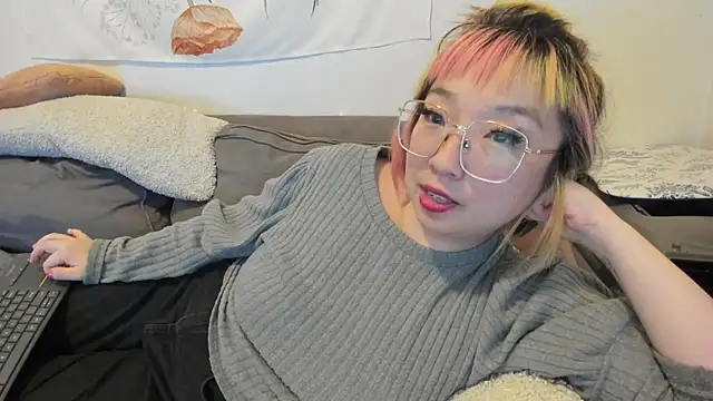 luxgray online show from December 15, 4:40 am