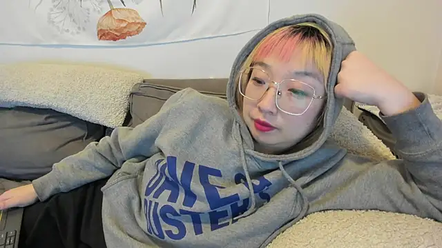 luxgray online show from December 17, 11:27 pm