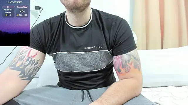 JayXCee Official online show from February 7, 1:31 am