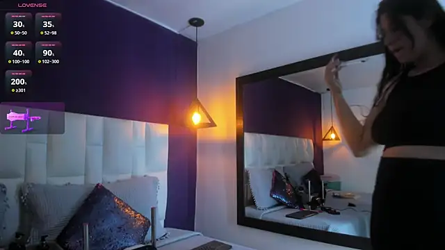 brithanyadams23 online show from February 10, 2:19 am