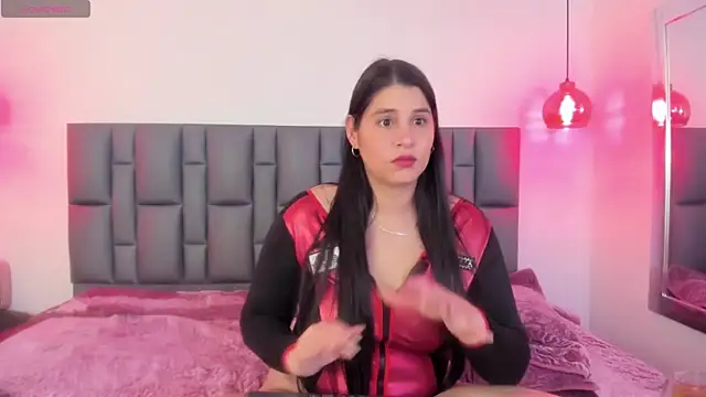 brithanyadams23 online show from February 16, 6:21 am