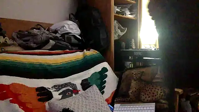 tongueispowerr6d9 online show from February 5, 11:50 pm