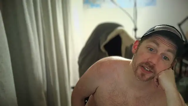 Snapshot of Rock_Pierce chatting on January 27, 9:55 pm Rock Pierce online show from January 27, 9:55 pm