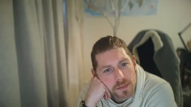 Snapshot of Rock_Pierce chatting on January 28, 5:03 pm Rock Pierce online show from January 28, 5:03 pm