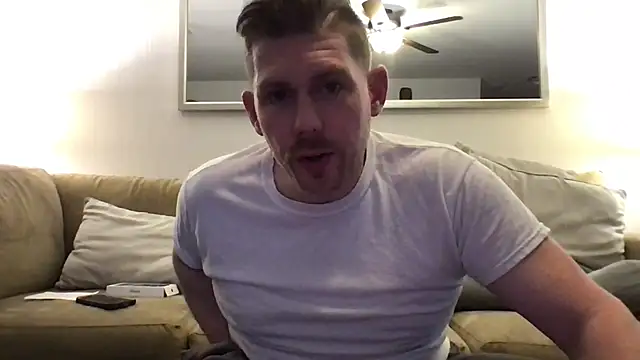 Snapshot of Rock_Pierce chatting on February 7, 8:42 pm Rock Pierce online show from February 7, 8:42 pm