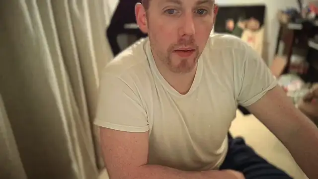 Snapshot of Rock_Pierce chatting on March 9, 11:56 pm Rock Pierce online show from March 9, 11:56 pm