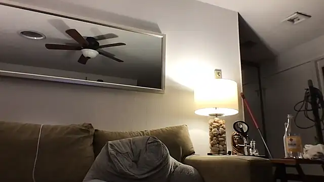 Snapshot of Rock_Pierce chatting on March 15, 4:57 am Rock Pierce online show from March 15, 4:57 am