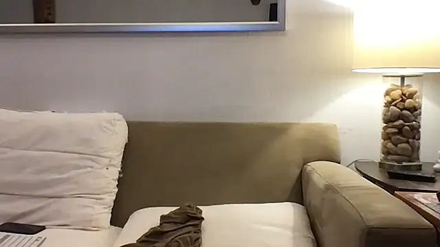 Snapshot of Rock_Pierce chatting on September 14, 11:26 pm Rock Pierce online show from September 14, 11:26 pm