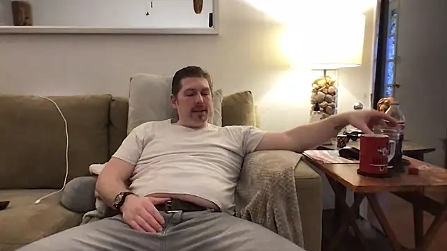 Snapshot of Rock_Pierce chatting on October 1, 2:12 pm Rock Pierce online show from October 1, 2:12 pm