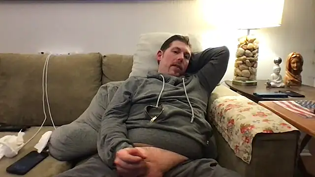 Snapshot of Rock_Pierce chatting on December 15, 11:31 pm Rock Pierce online show from December 15, 11:31 pm