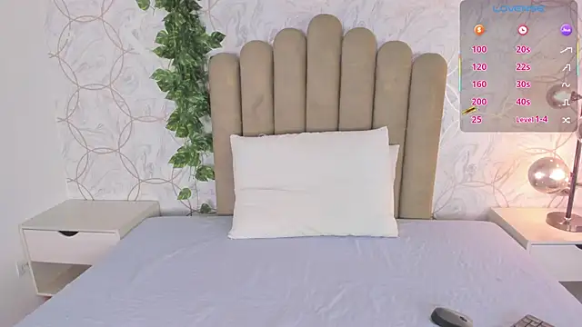 Roma  love online show from October 6, 12:13 pm