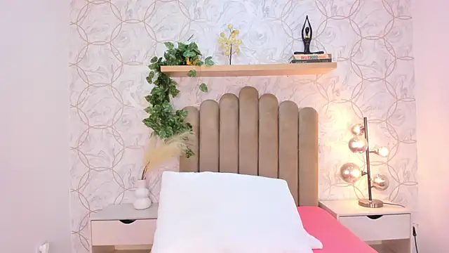 Roma  love online show from November 24, 12:27 pm