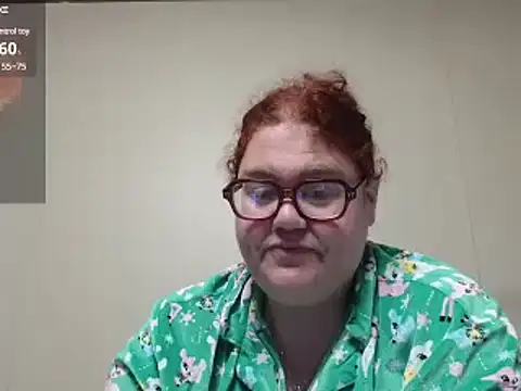 Snapshot of EmberCum chatting on February 4, 10:54 am EmberCum online show from February 4, 10:54 am