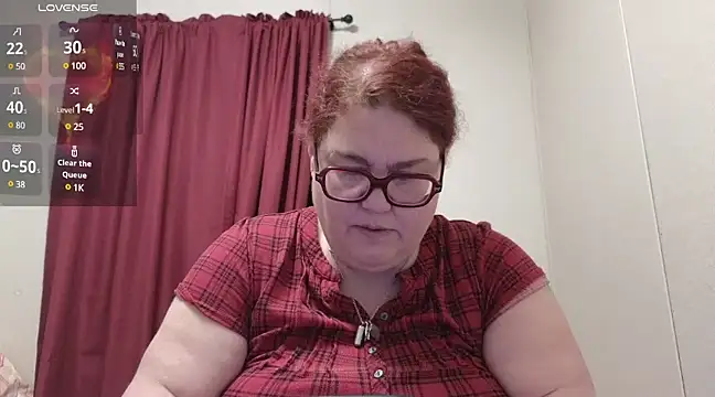 Snapshot of EmberCum chatting on February 9, 10:31 am EmberCum online show from February 9, 10:31 am