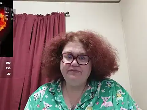 Snapshot of EmberCum chatting on February 17, 10:40 am EmberCum online show from February 17, 10:40 am