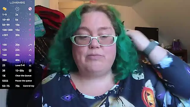 Snapshot of EmberCum chatting on October 16, 10:00 pm EmberCum online show from October 16, 10:00 pm