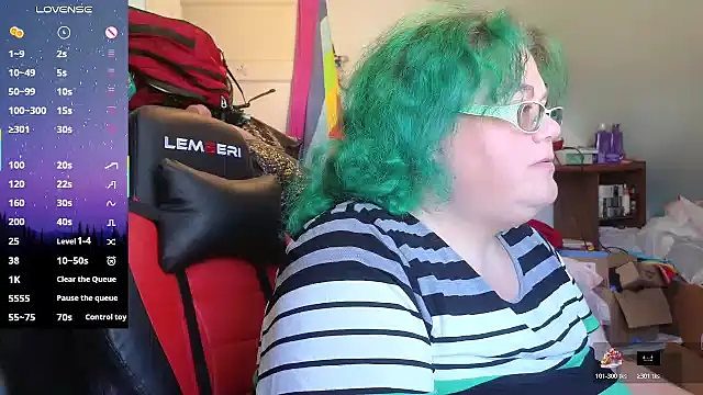 Snapshot of EmberCum chatting on October 17, 4:09 pm EmberCum online show from October 17, 4:09 pm