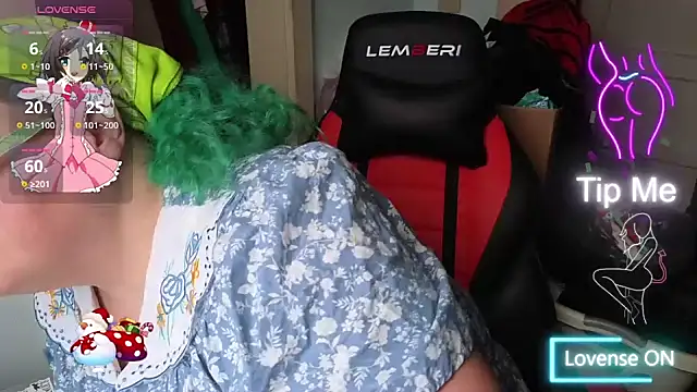 Snapshot of EmberCum chatting on November 8, 1:44 pm EmberCum online show from November 8, 1:44 pm