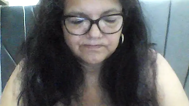 kassandra02 online show from October 13, 3:45 pm