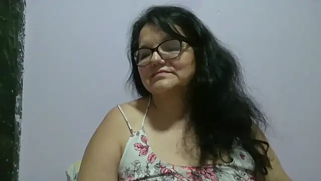 kassandra02 online show from May 7, 3:12 am