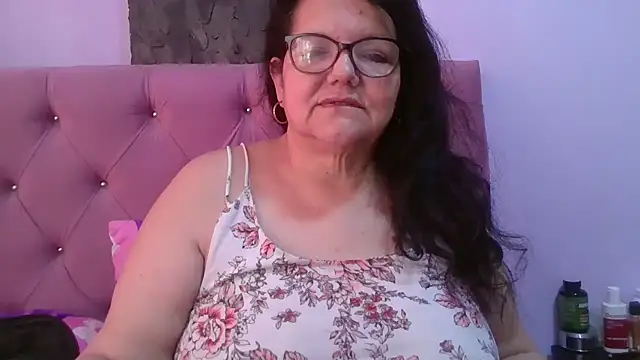 kassandra02 online show from July 14, 1:50 pm