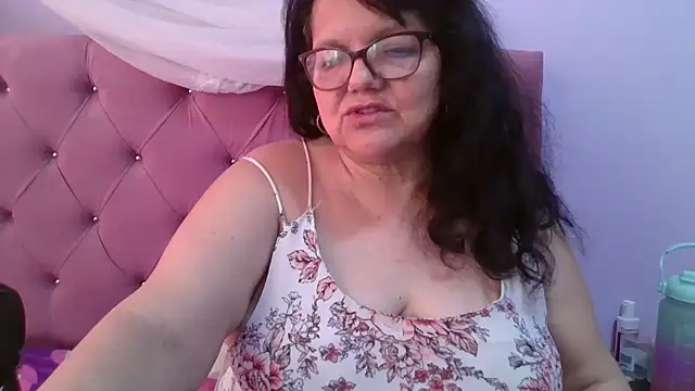 kassandra02 online show from July 28, 1:32 pm