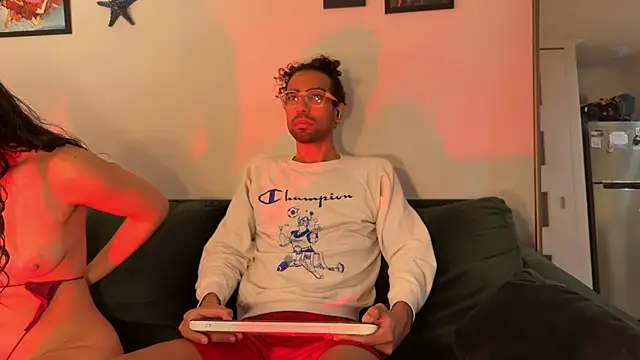 Redfloweer1 online show from June 13, 4:16 pm