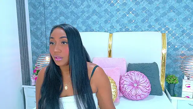 NaiomyLanes online show from March 4, 1:06 pm