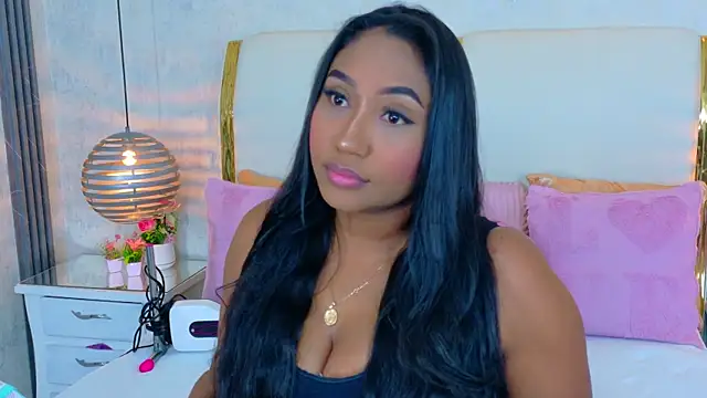 NaiomyLanes online show from July 9, 1:26 pm