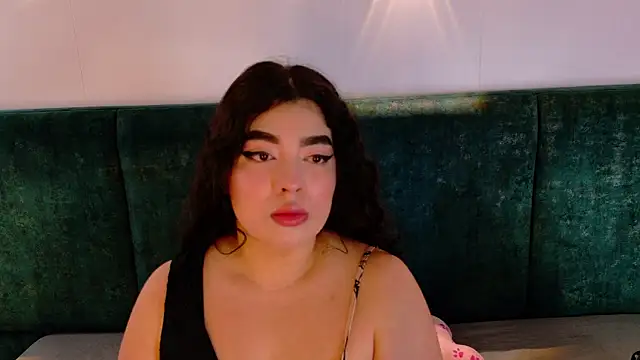 Snapshot of AgathaLynx chatting on November 27, 10:39 am AgathaLynx online show from November 27, 10:39 am