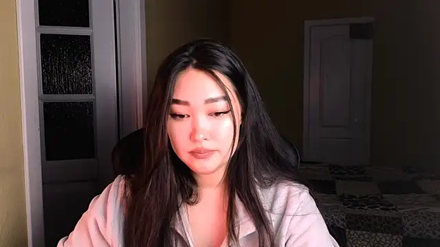 Snapshot of Erica_Wayne chatting on January 5, 9:48 am Erica Wayne online show from January 5, 9:48 am