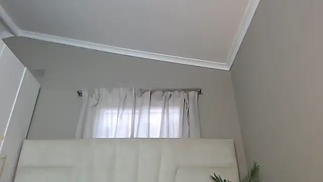 naughtyblackdolie online show from January 24, 5:10 am