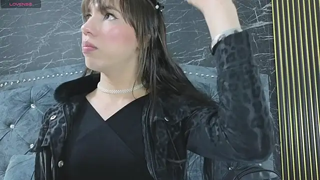 diosagolden online show from February 16, 9:00 pm