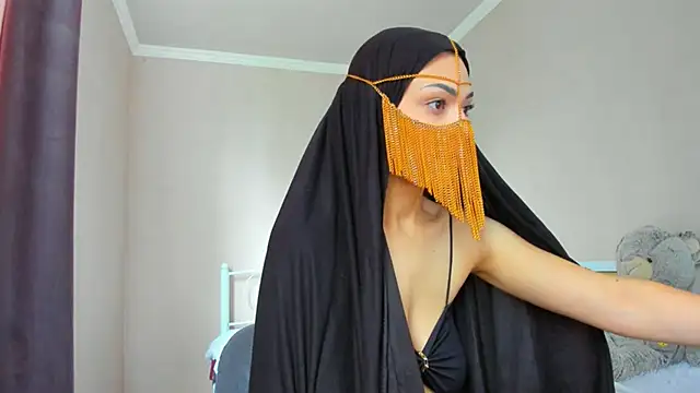 Snapshot of _cleopattra_ chatting on May 11, 7:47 am cleopattra online show from May 11, 7:47 am