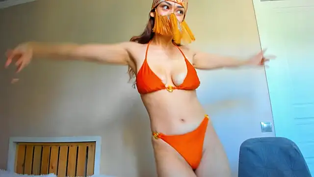 Snapshot of _cleopattra_ chatting on June 28, 8:20 am cleopattra online show from June 28, 8:20 am