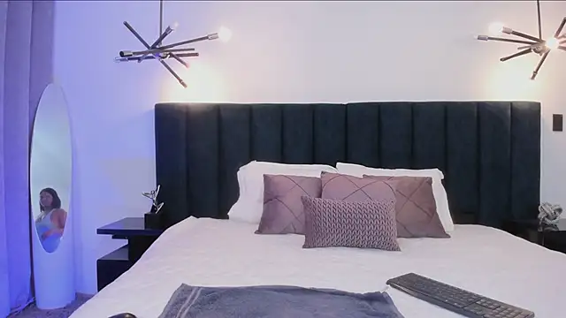 alaia7h online show from February 22, 7:45 pm