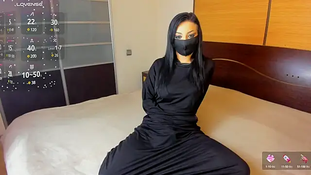 Snapshot of habibi_moon chatting on January 30, 3:11 am habibi moon online show from January 30, 3:11 am