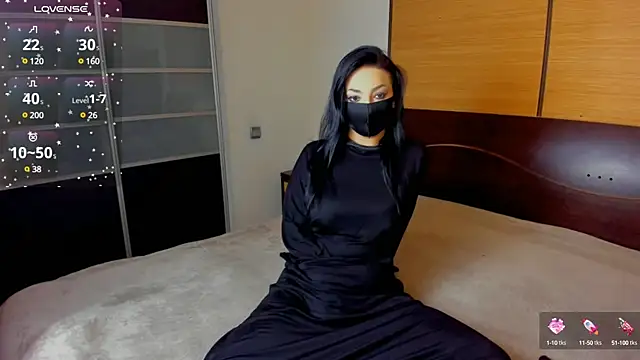 Snapshot of habibi_moon chatting on February 19, 2:33 am habibi moon online show from February 19, 2:33 am