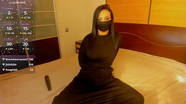 Snapshot of habibi_moon chatting on February 26, 3:10 am habibi moon online show from February 26, 3:10 am