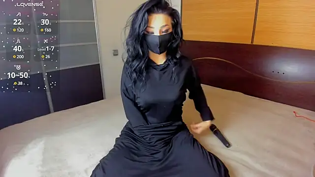 Snapshot of habibi_moon chatting on February 28, 2:20 am habibi moon online show from February 28, 2:20 am