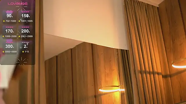 Snapshot of EmilyRaymont chatting on February 28, 5:48 pm EmilyRaymont online show from February 28, 5:48 pm