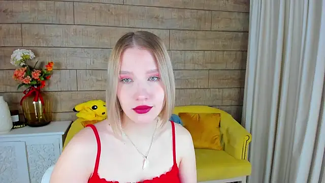 LiliLinn online show from February 26, 4:36 am