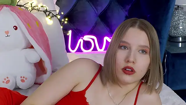 LiliLinn online show from March 3, 7:32 am